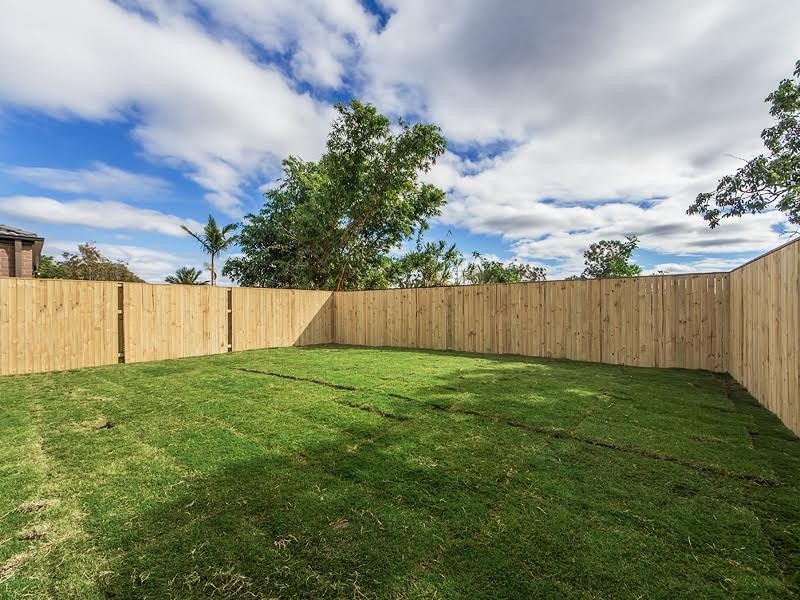 61 Sunset Road, Kenmore QLD 4069