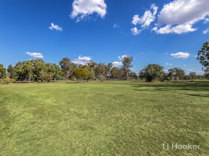 60 Caledonian Road, Thagoona QLD 4306