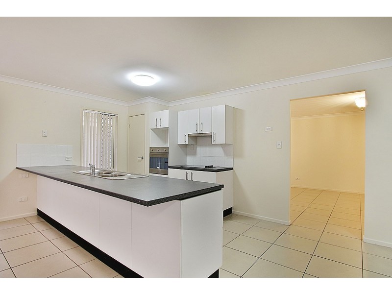 124 Bayley Road, Pine Mountain QLD 4306