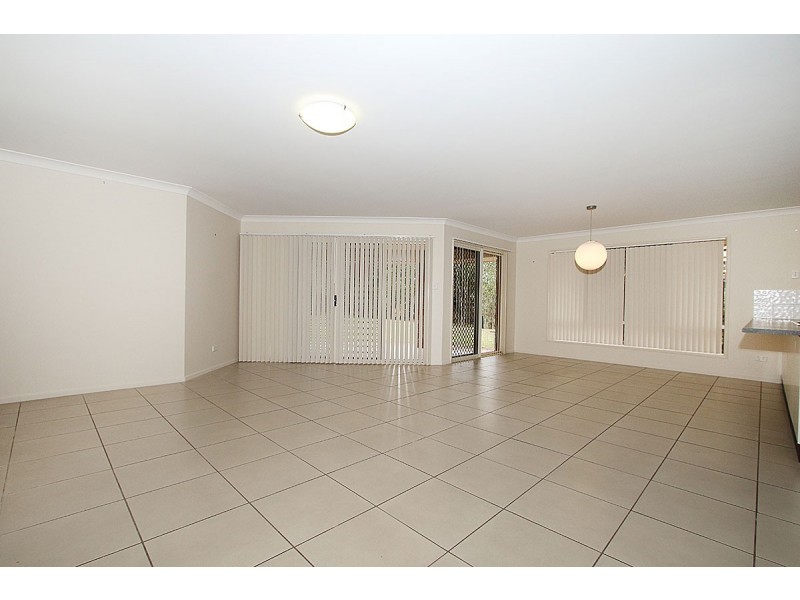 124 Bayley Road, Pine Mountain QLD 4306