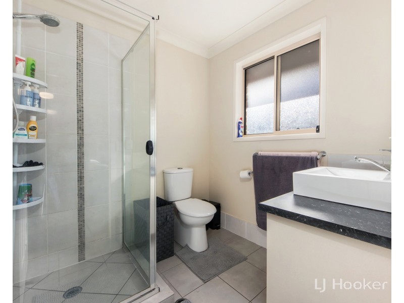 5 Siding Crt, Rosewood QLD 4340