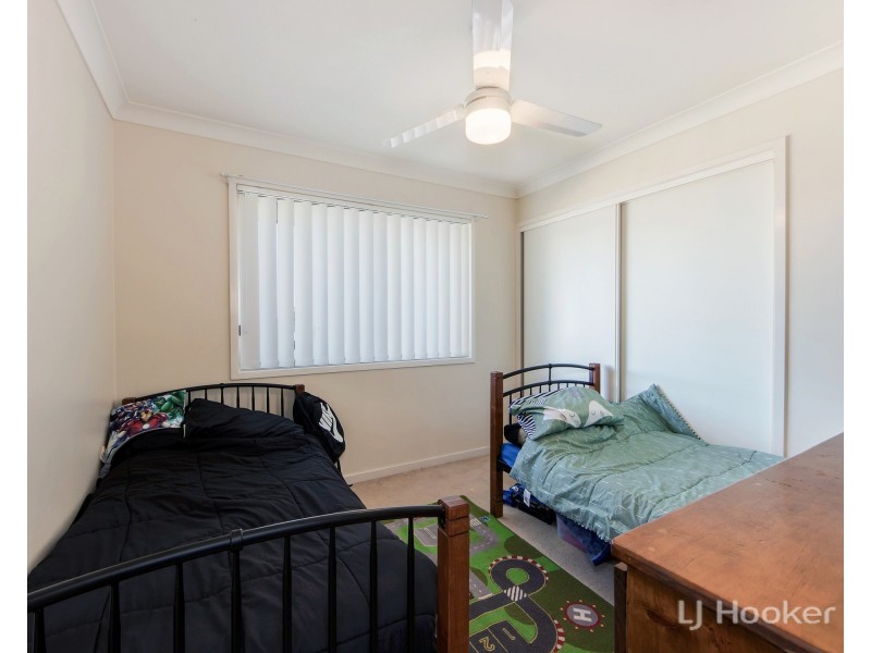 5 Siding Crt, Rosewood QLD 4340