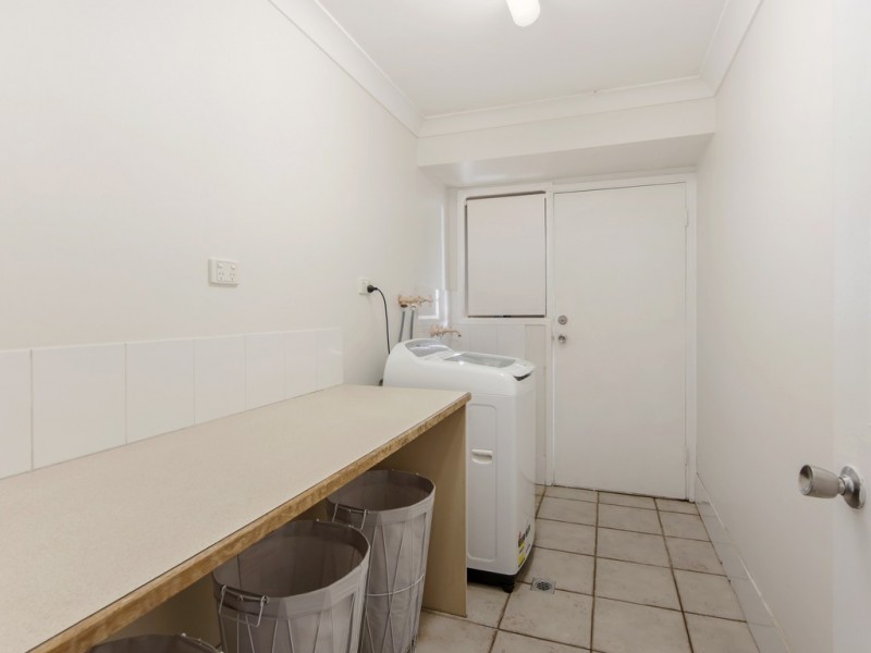19 Sheppey Pl, Yamanto QLD 4305