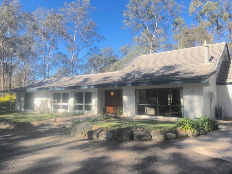 33 Lather Road, Bellbowrie QLD 4070