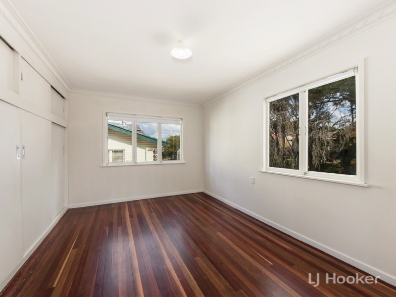 23 Raceview St, Eastern Heights QLD 4305