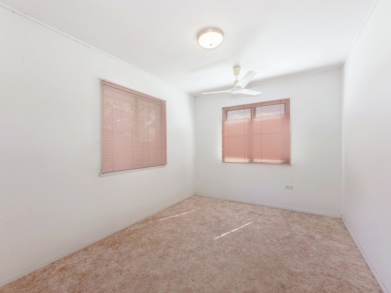 10 Durness St, Kenmore QLD 4069