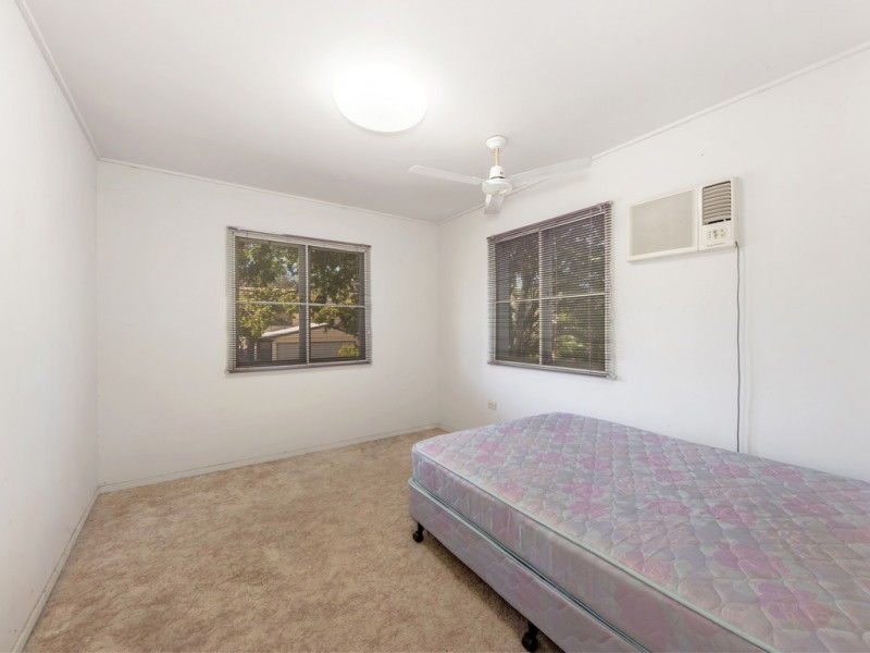 10 Durness St, Kenmore QLD 4069