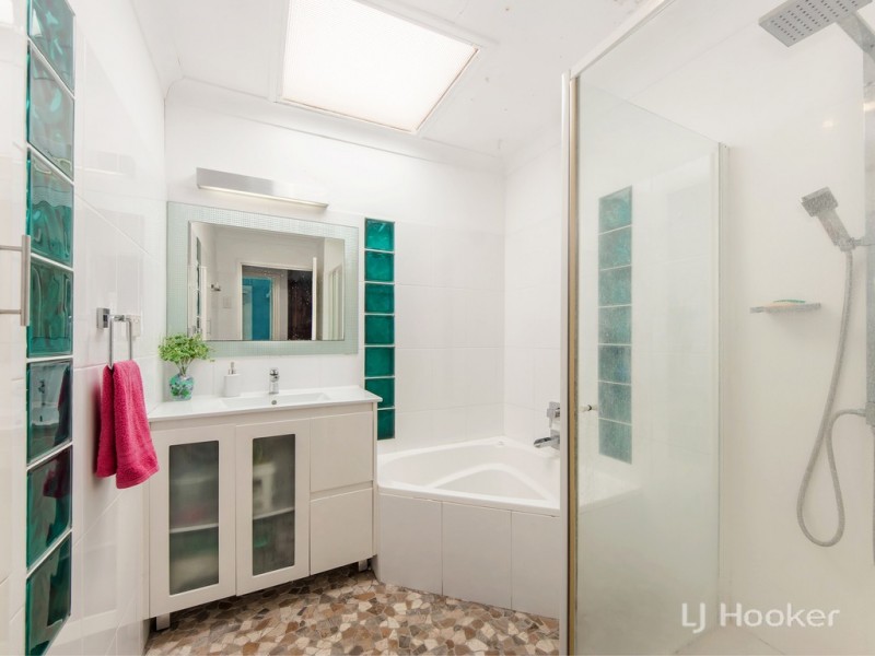 27 Heit St, Willowbank QLD 4306