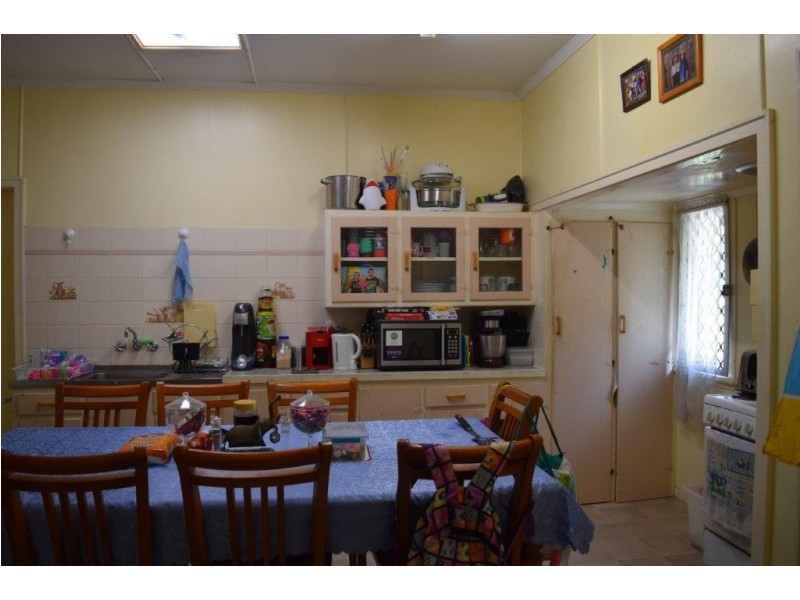 34 Creek street, Bundamba QLD 4304