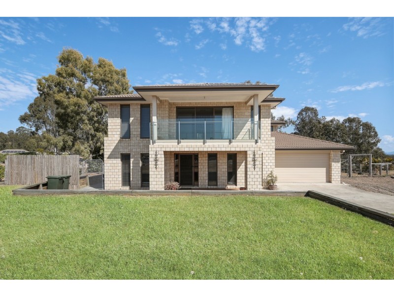 5 Fay Court, Fernvale QLD 4306