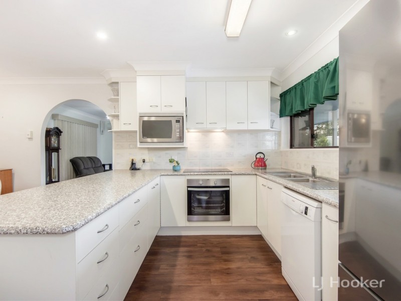 24 Dulcie Street, Raceview QLD 4305