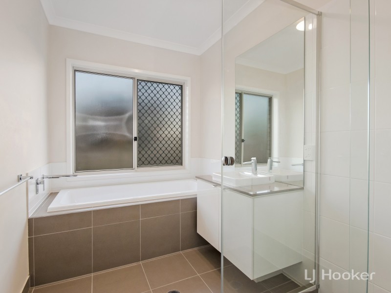 92-94 Edmond St, Marburg QLD 4346