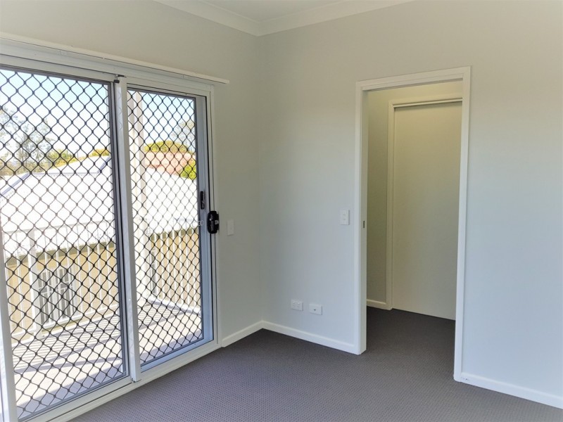 1/33 Bergin Street, Booval QLD 4304