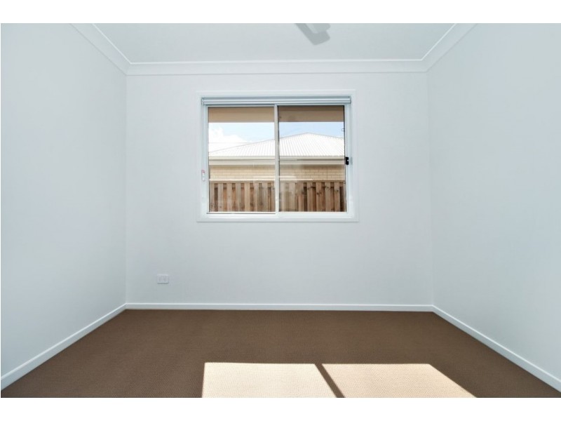 3 John Street, Walloon QLD 4306