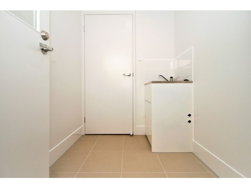 3 John Street, Walloon QLD 4306