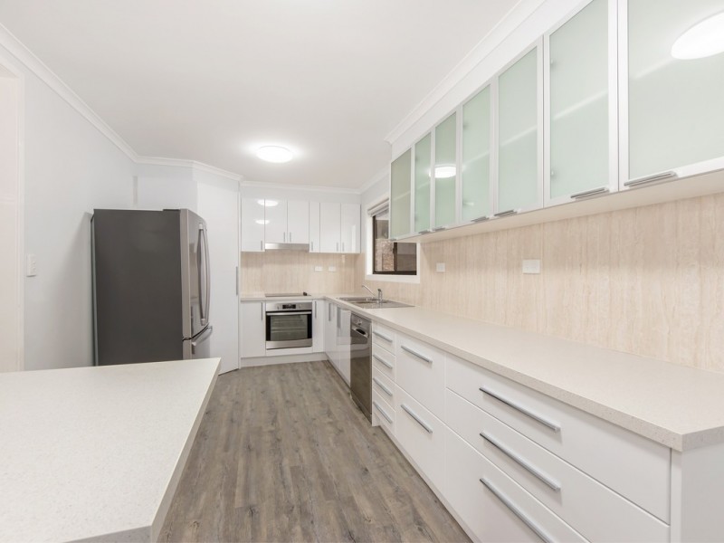 10 Stephen Cr, Goodna QLD 4300