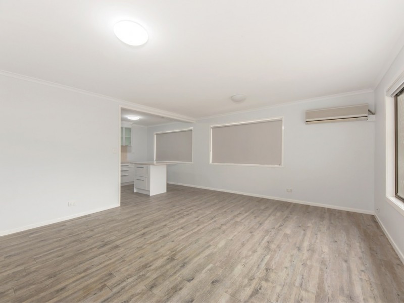 10 Stephen Cr, Goodna QLD 4300