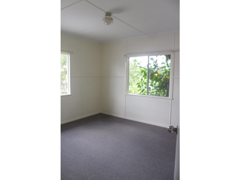 1 Janice Street, East Ipswich QLD 4305