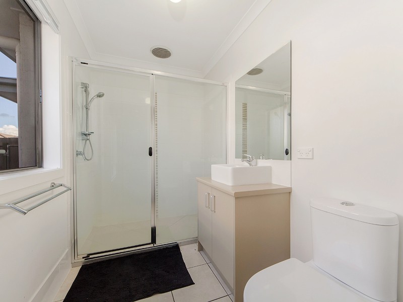 10 Drewett Ave, Redbank Plains QLD 4301