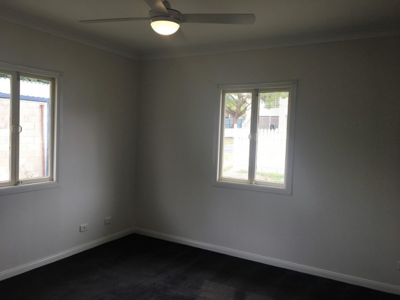 15 Lusitania, Newtown QLD 4305