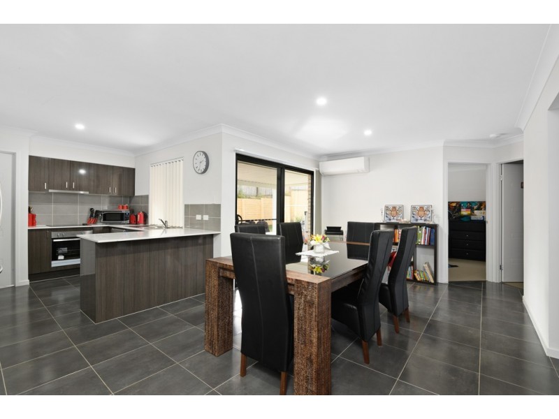 25 Shadywood Dr, Fernvale QLD 4306