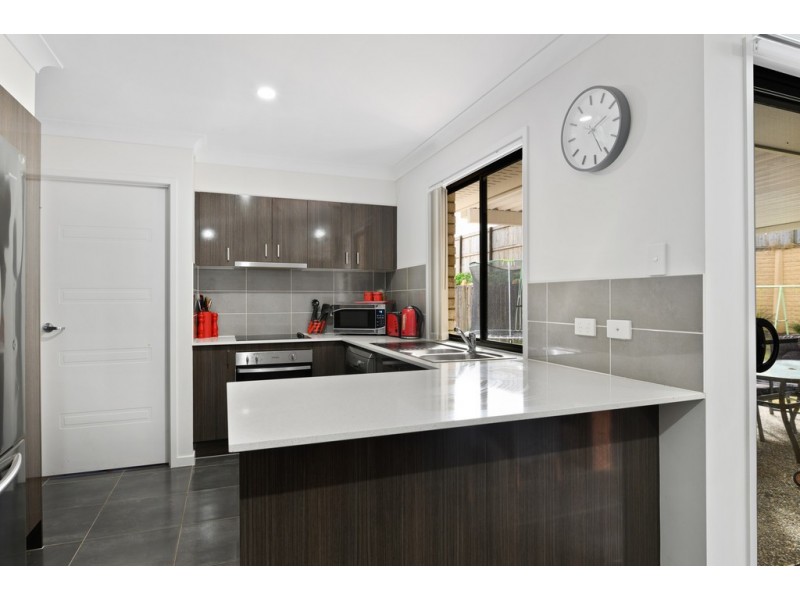 25 Shadywood Dr, Fernvale QLD 4306