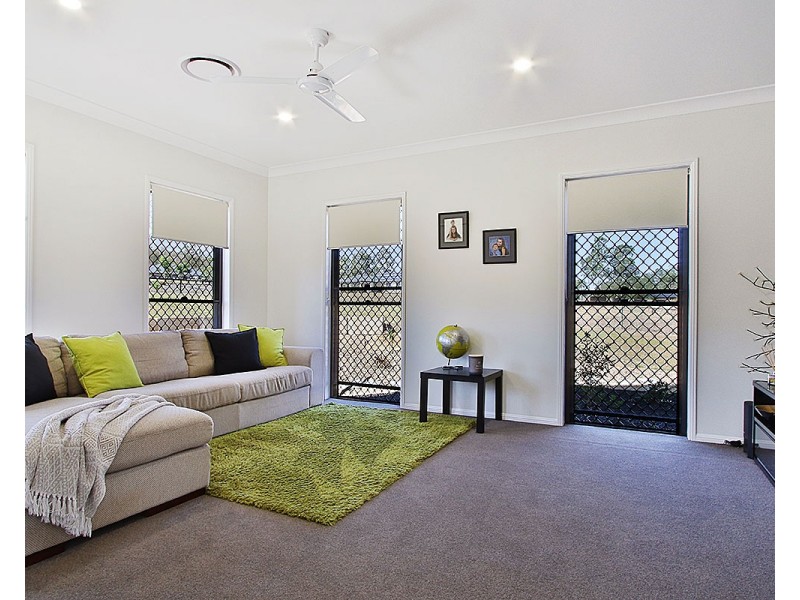 104 Condamine Drive, Fernvale QLD 4306