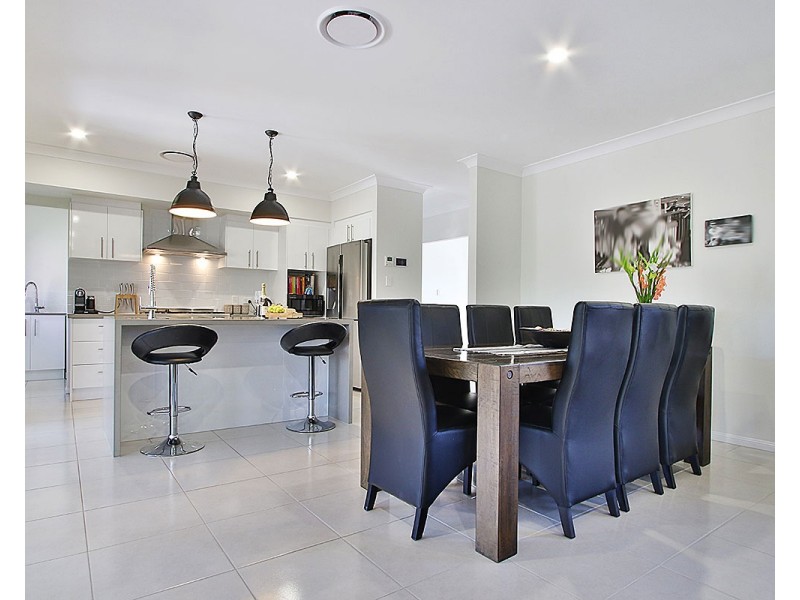 104 Condamine Drive, Fernvale QLD 4306