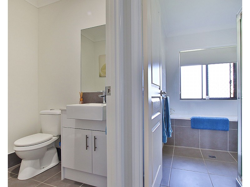 104 Condamine Drive, Fernvale QLD 4306