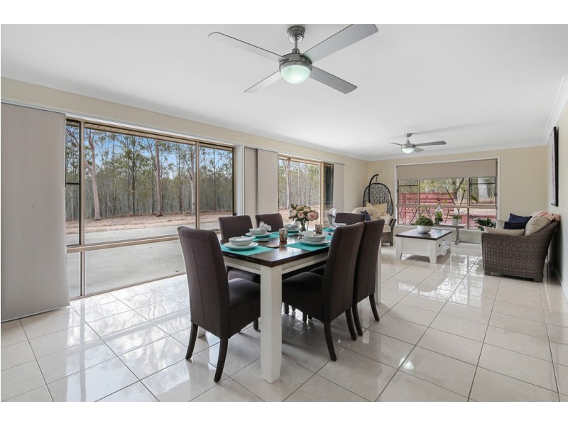 22 Waddington Parade, Plainland QLD 4341
