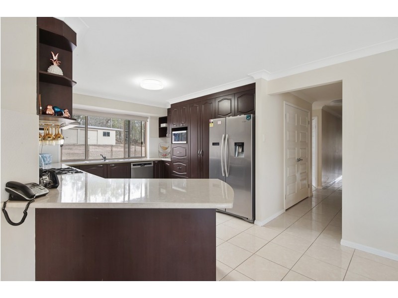 22 Waddington Parade, Plainland QLD 4341