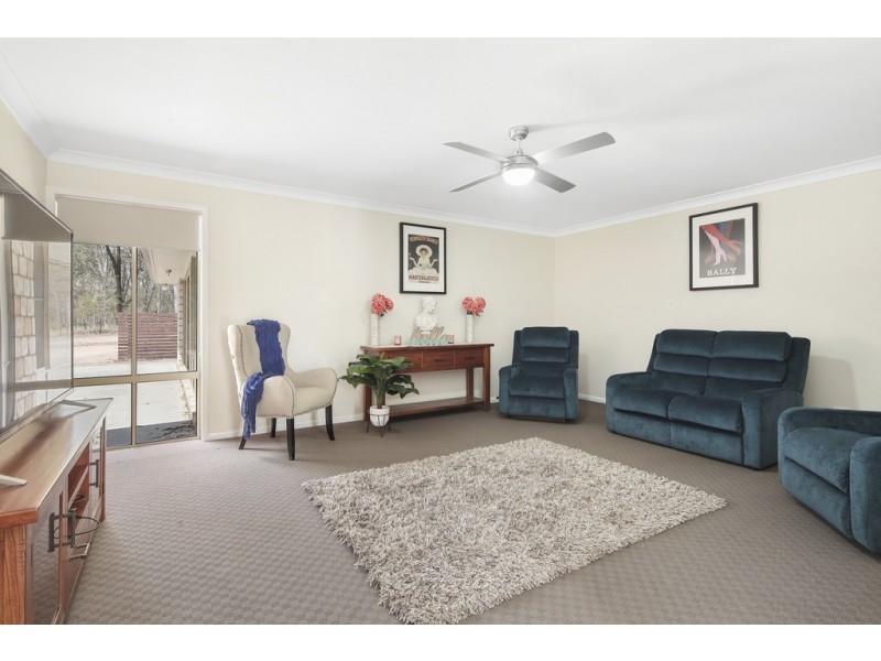 22 Waddington Parade, Plainland QLD 4341