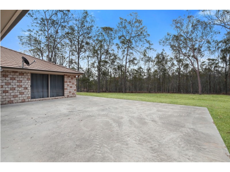 22 Waddington Parade, Plainland QLD 4341