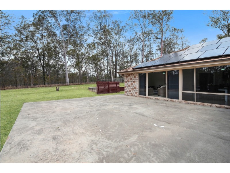 22 Waddington Parade, Plainland QLD 4341
