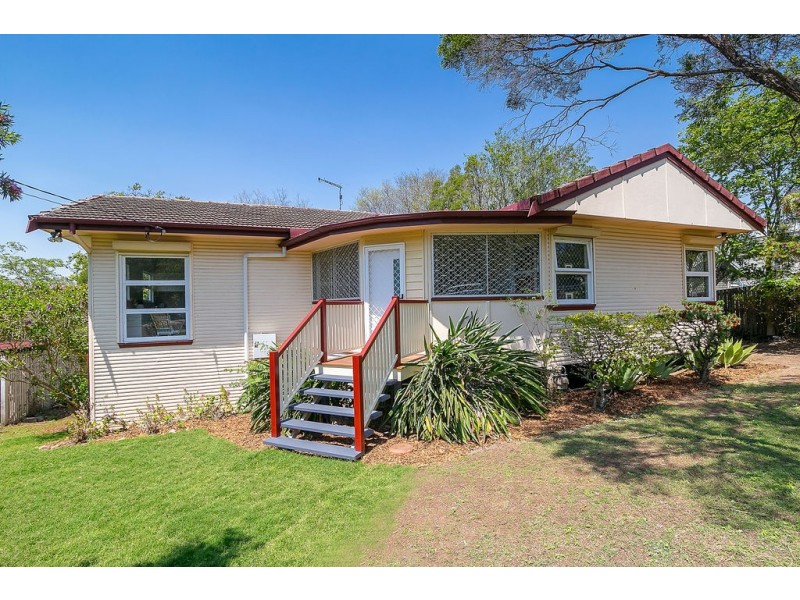 24 Cribb Street, Sadliers Crossing QLD 4305