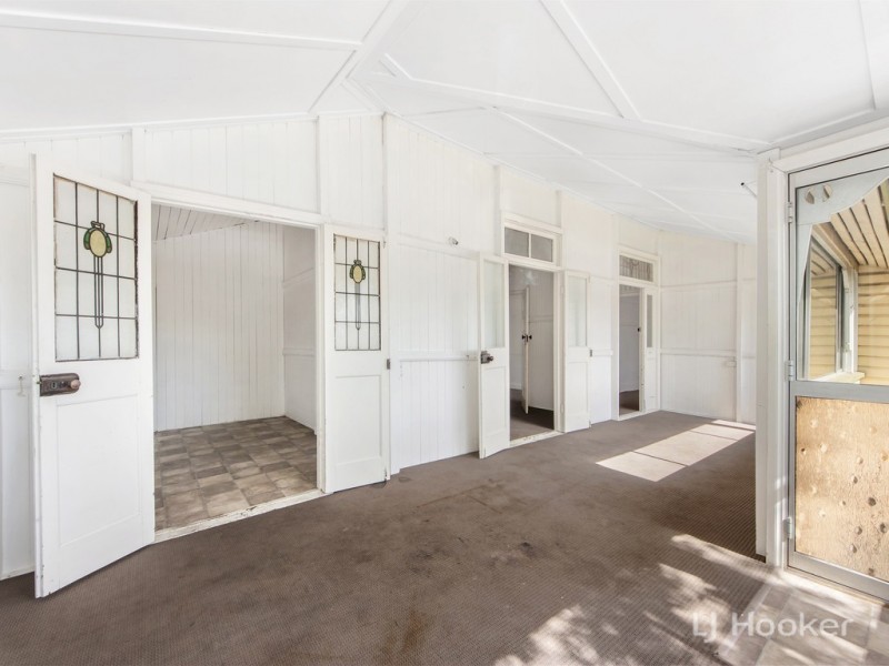 1 Brisbane Road, Newtown QLD 4305