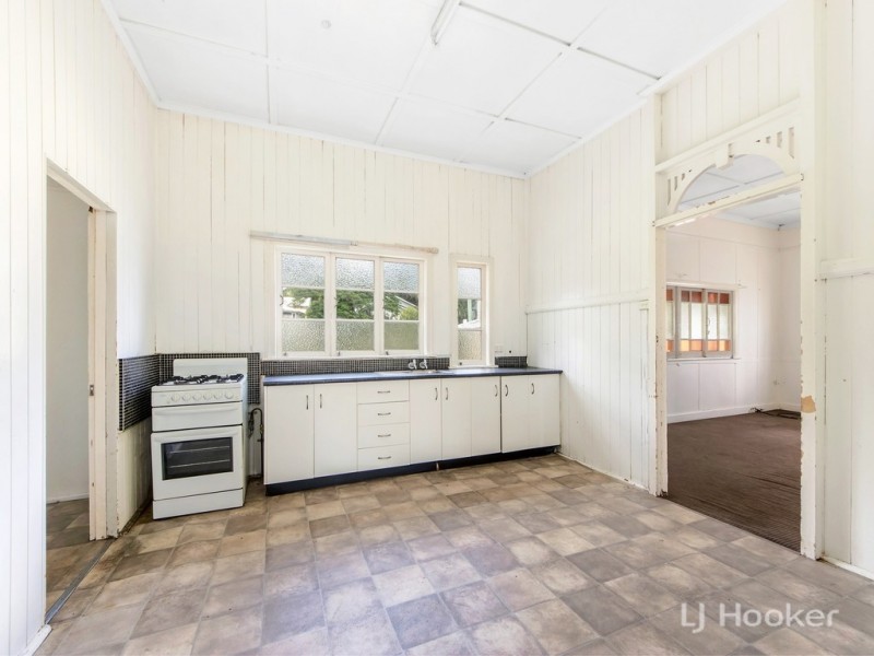 1 Brisbane Road, Newtown QLD 4305