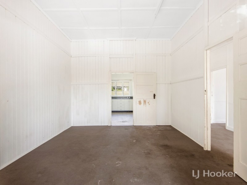 1 Brisbane Road, Newtown QLD 4305