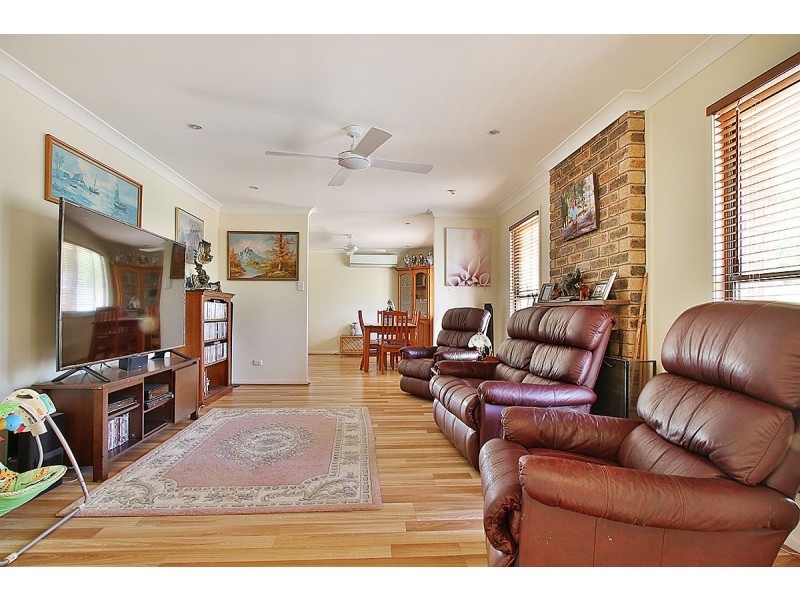 27 Shannon Rd, Lowood QLD 4311