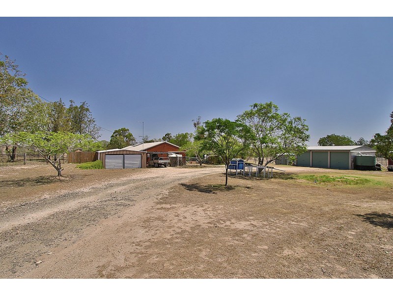 27 Shannon Rd, Lowood QLD 4311