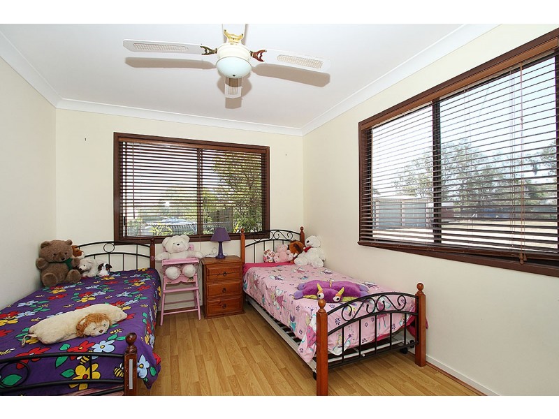 27 Shannon Rd, Lowood QLD 4311