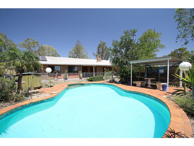 27 Shannon Rd, Lowood QLD 4311
