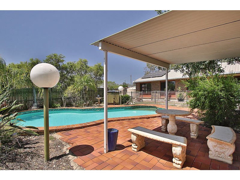 27 Shannon Rd, Lowood QLD 4311