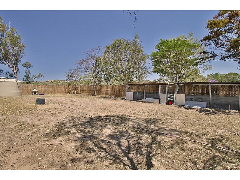 27 Shannon Rd, Lowood QLD 4311