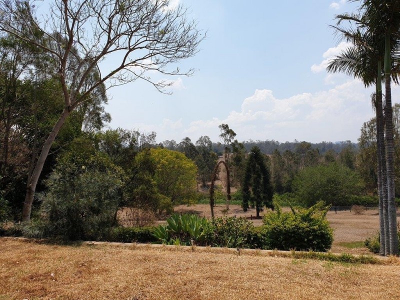 104 Lather Road, Bellbowrie QLD 4070