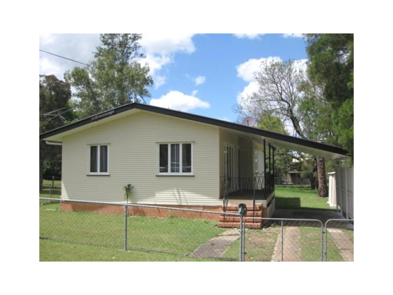 26 McGill Street, Raceview QLD 4305