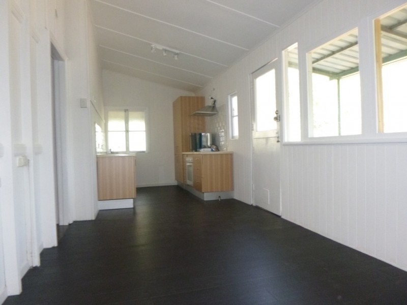 22 Macrae Street, Coalfalls QLD 4305