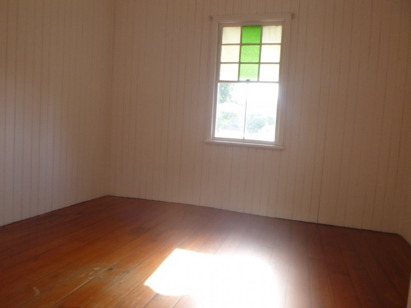 22 Macrae Street, Coalfalls QLD 4305