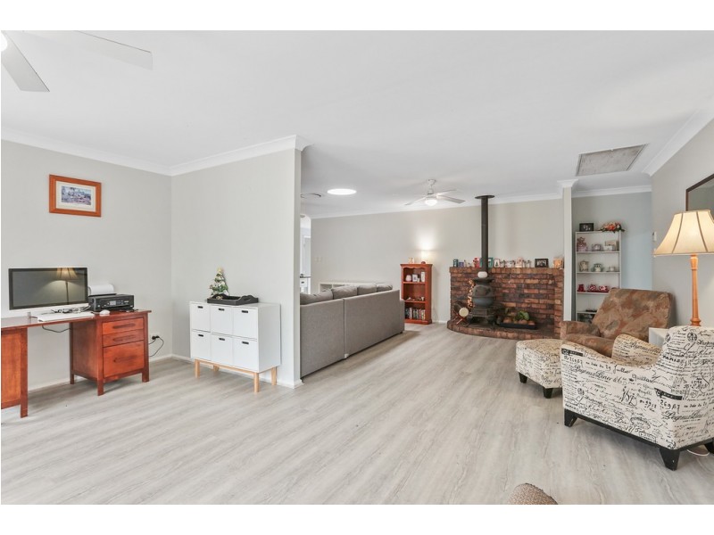 44 Gregory St, Wulkuraka QLD 4305