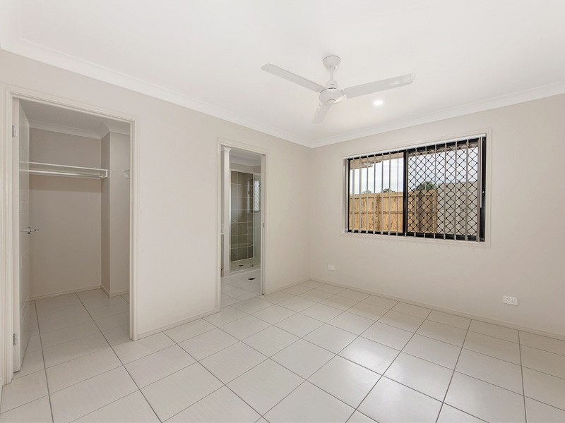 1/4 Matthias Way, Leichhardt QLD 4305